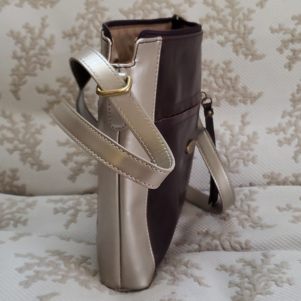Aurielle Leather by Carryland Women’s Crossbody Bag, Two-tone Brown/ Metallic - Picture 3 of 16